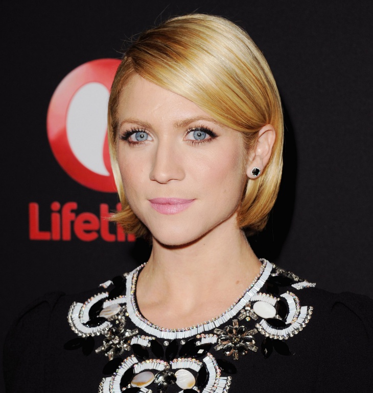 brittany snow tucked bob hairstyle