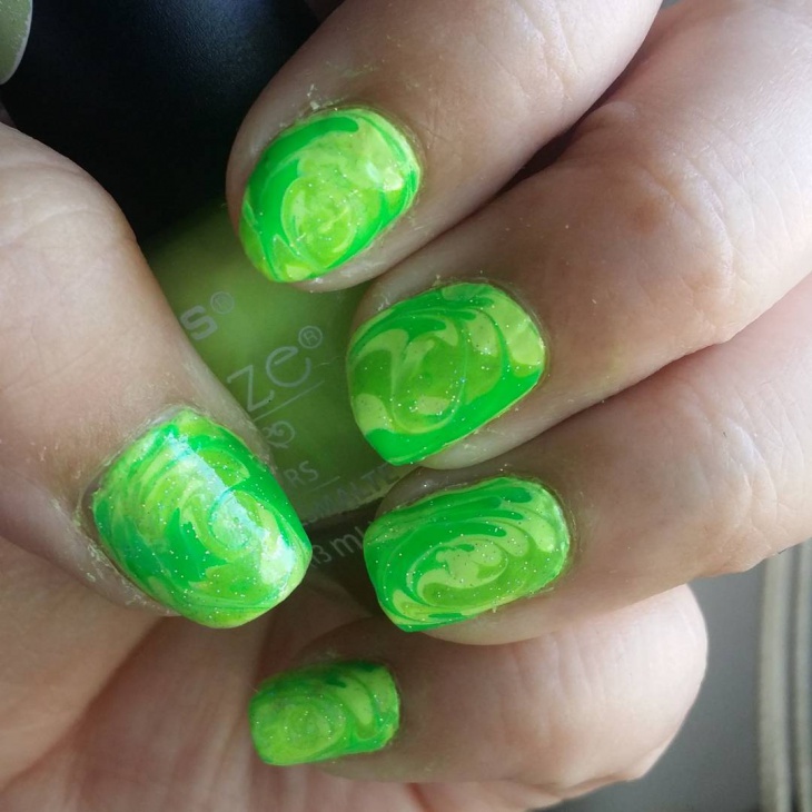 green marble swirl nails