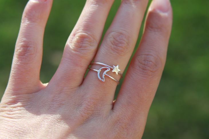 moon and star ring