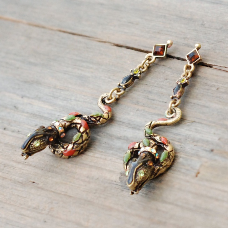 awesome snake earrings idea