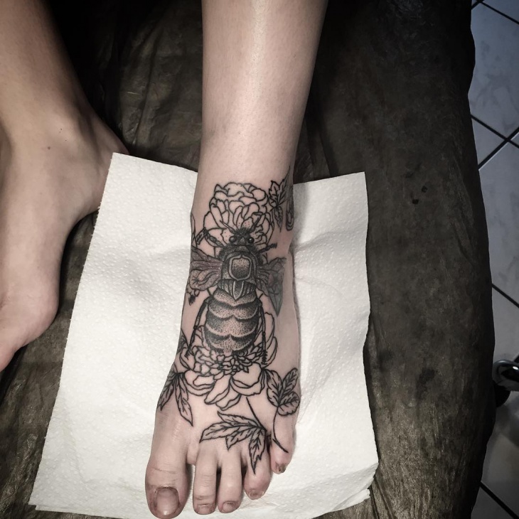 bumble bee foot tattoo