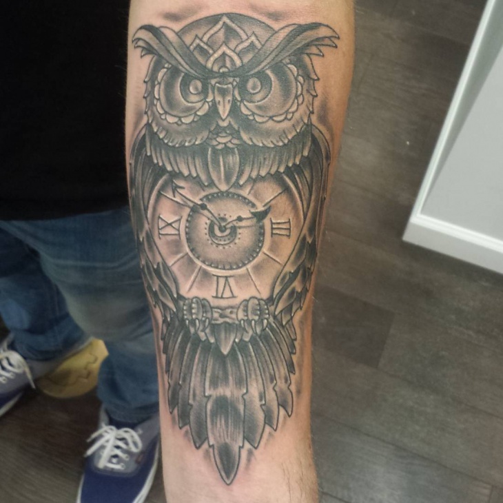 black and gray owl tattoo