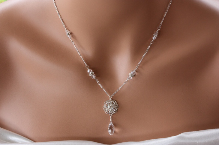 rhinestone bridal pendant necklace