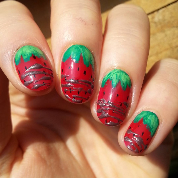 chocolate covered strawberry nail art