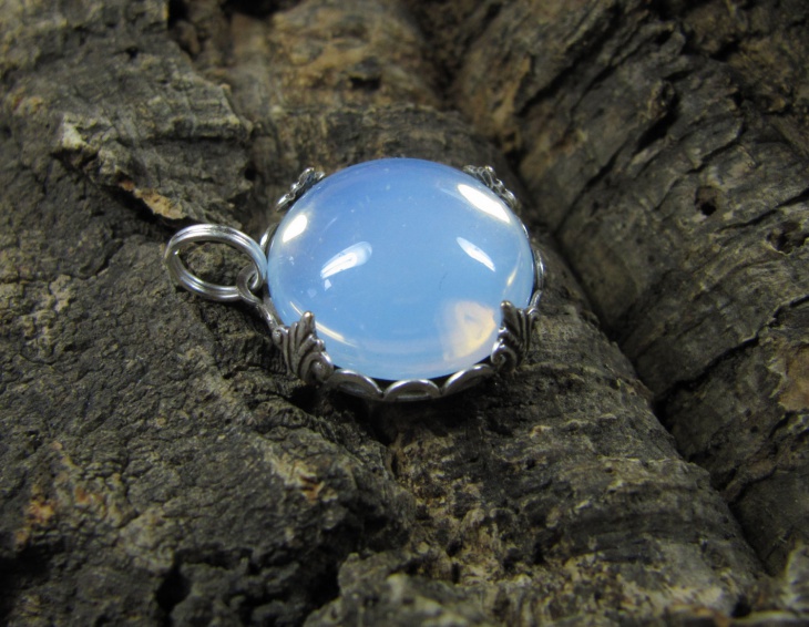 opal glass pendant design