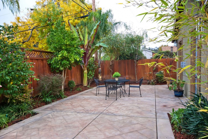simple backyard patio design
