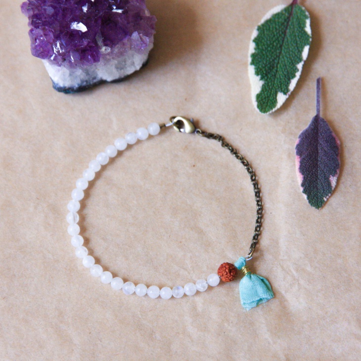 small bead bracelet design