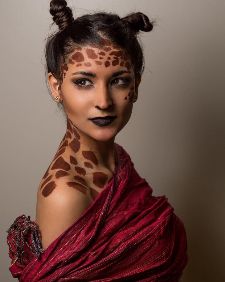 cute giraffe print makeup