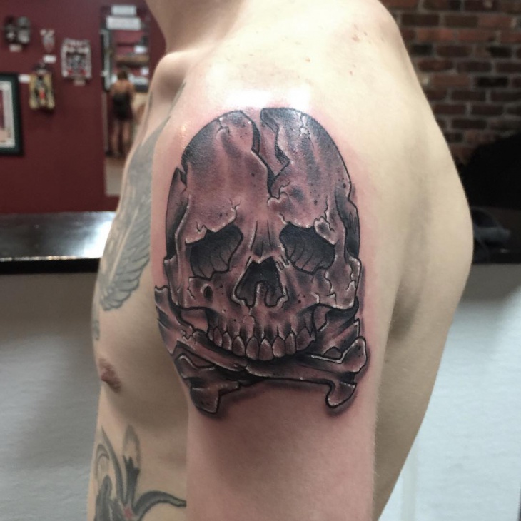 black and gray skull tattoo