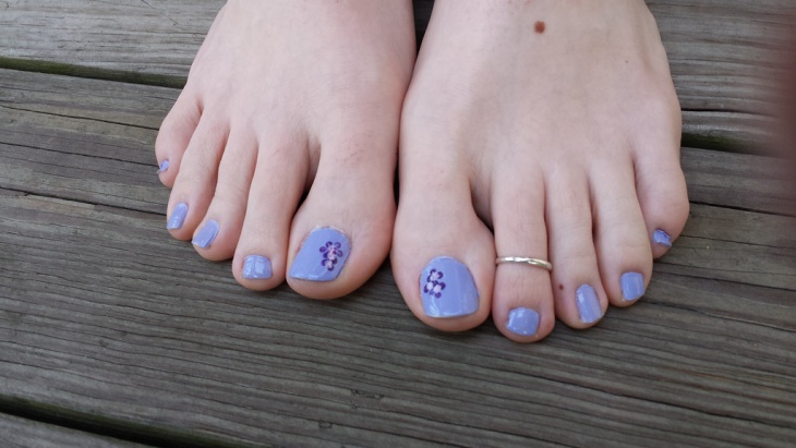 floral toe nail design