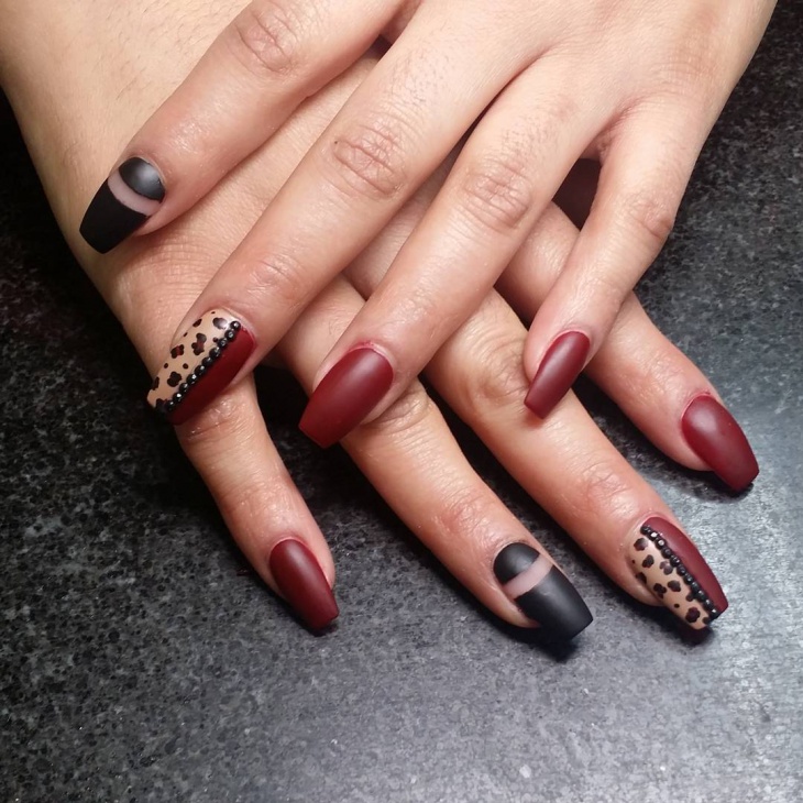 cute red and black nail design