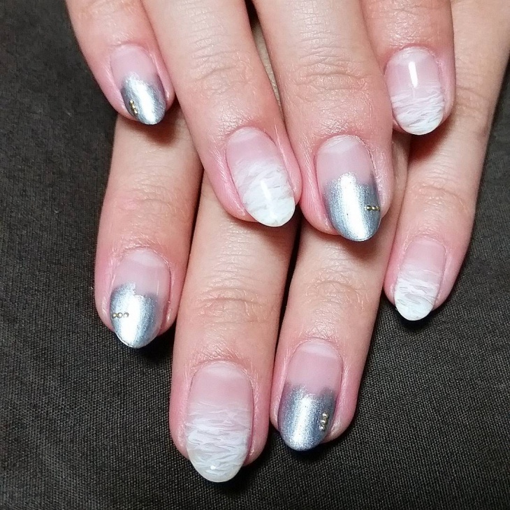 silver nail design for prom1