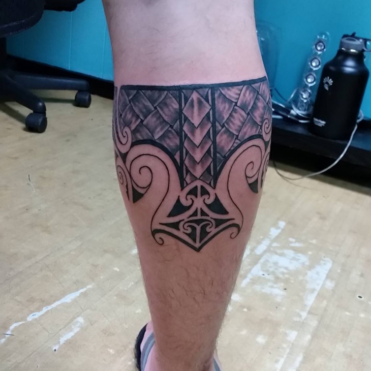 polynesian leg tattoo design