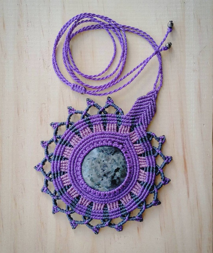 cute mandala necklace idea