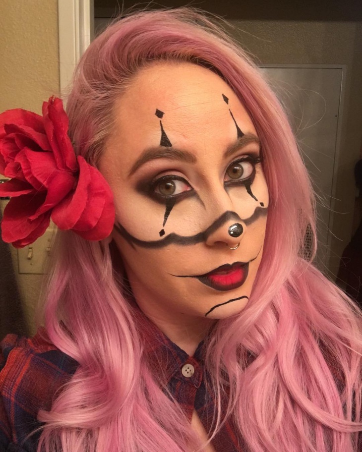 traditional clown makeup design