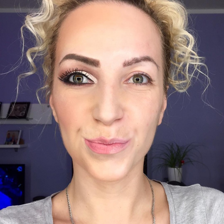 beautiful half face eye makeup