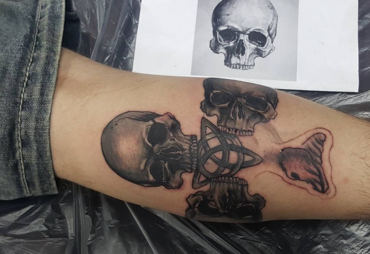 celtic skull tattoo on hand1