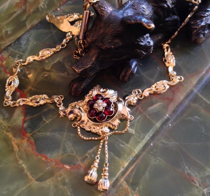 antique gold necklace design