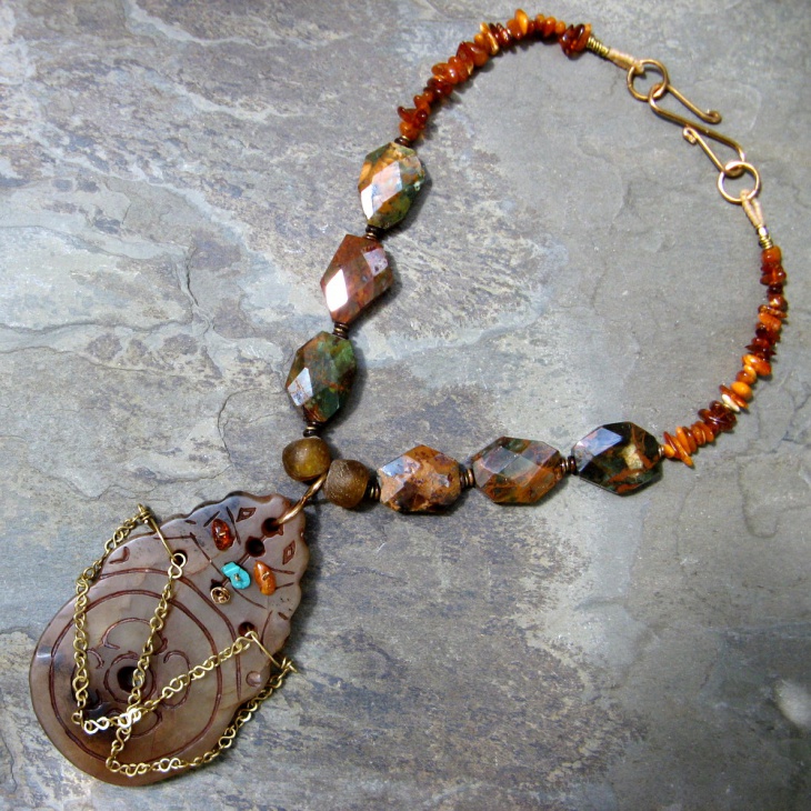 amber stone necklace design