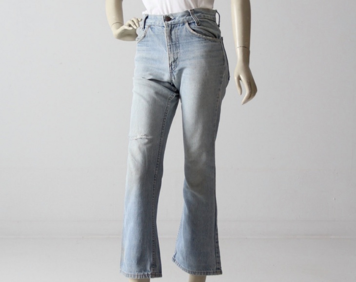 short flared jeans