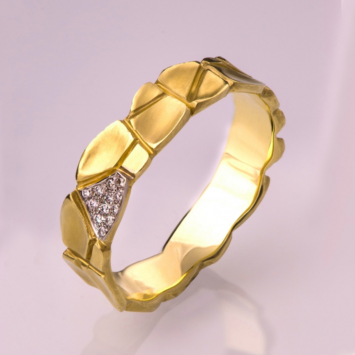 mens gold engagement ring design