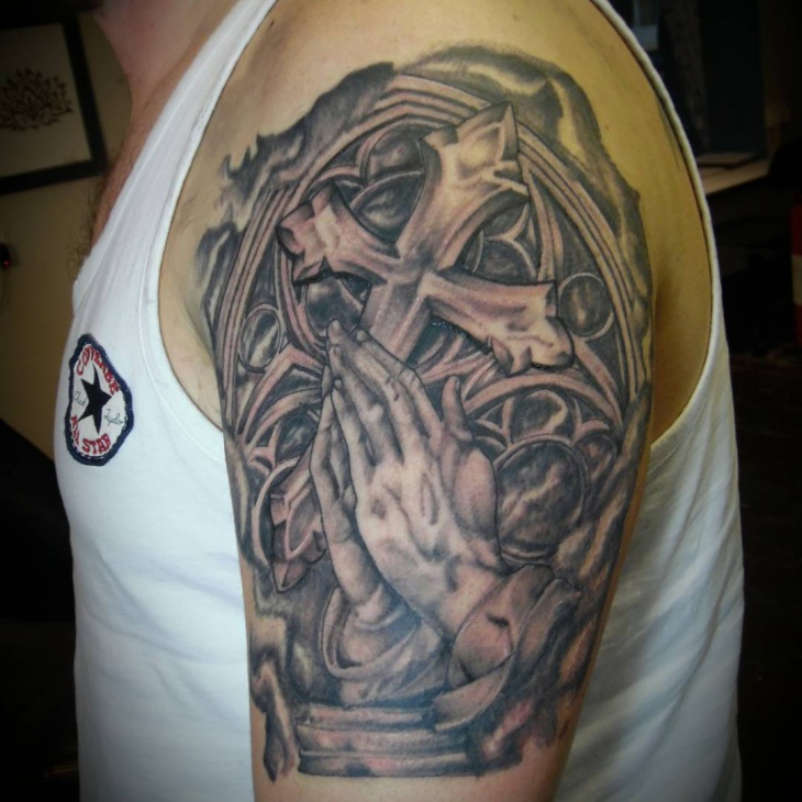 cross with praying hands tattoo1