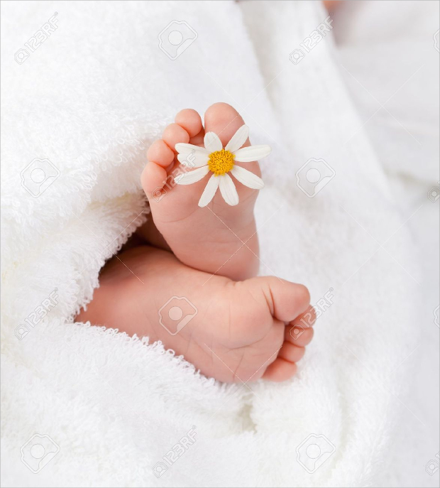 baby feet photography