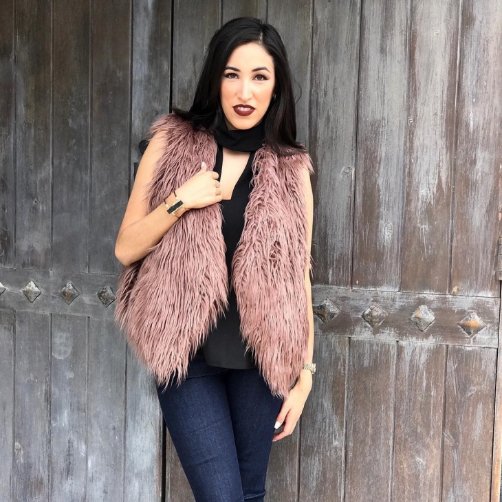 vintage fur thanksgiving outfit
