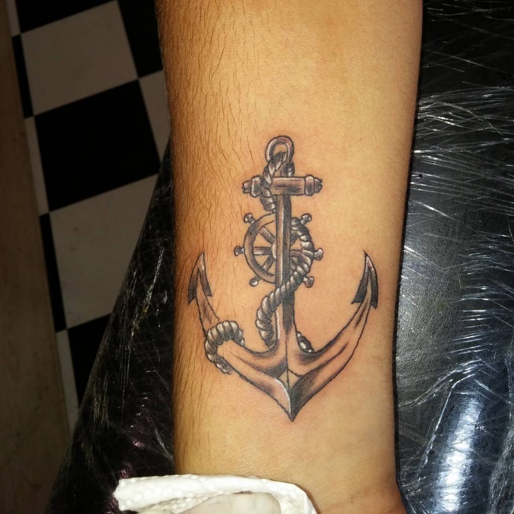 vintage navy anchor tattoo