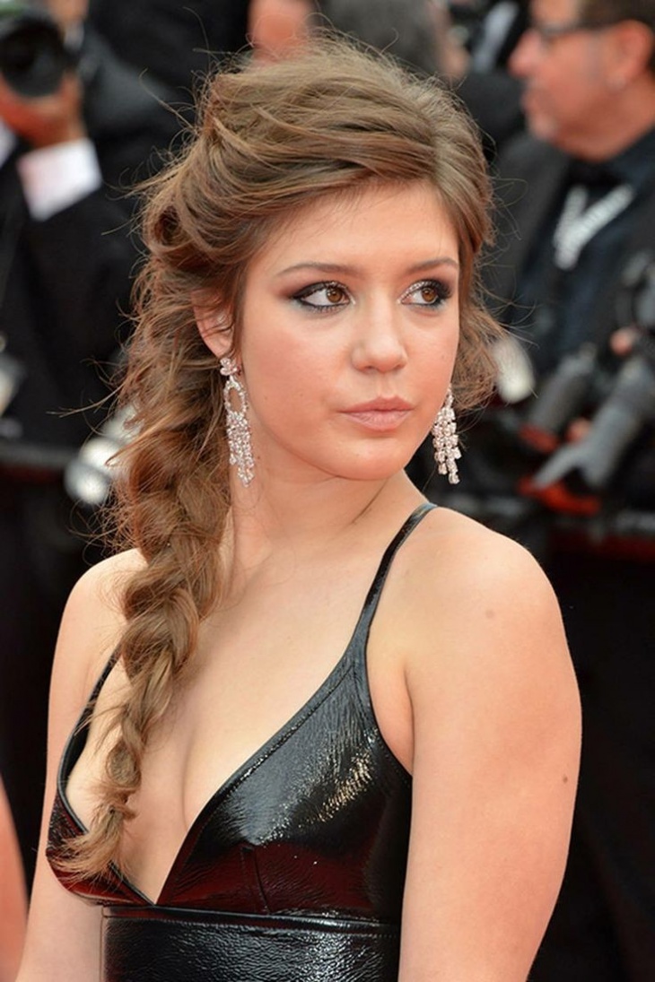 adele exarchopoulos side braided ponytail