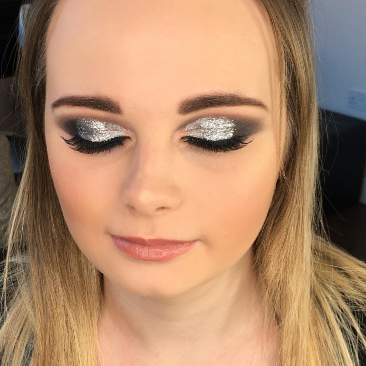 silver glitter eye makeup design