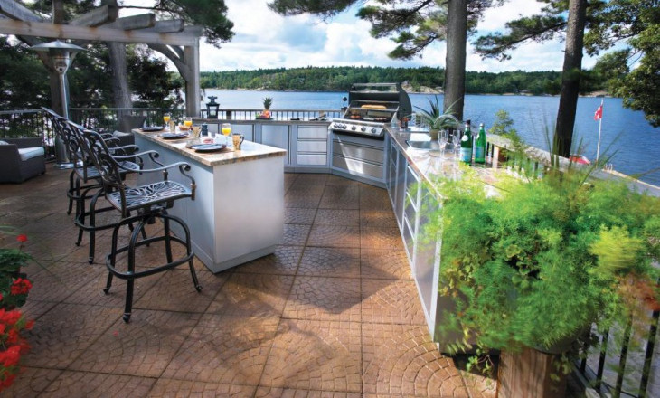 small outdoor kitchen island