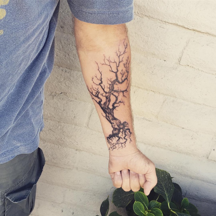 oak tree tattoo on wrist1