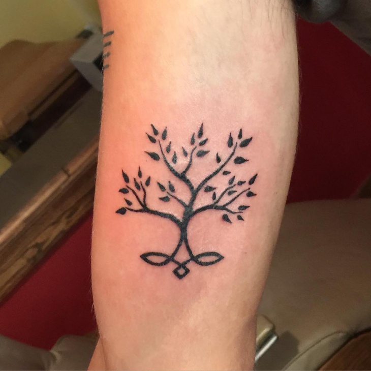 small family tree tattoo design 