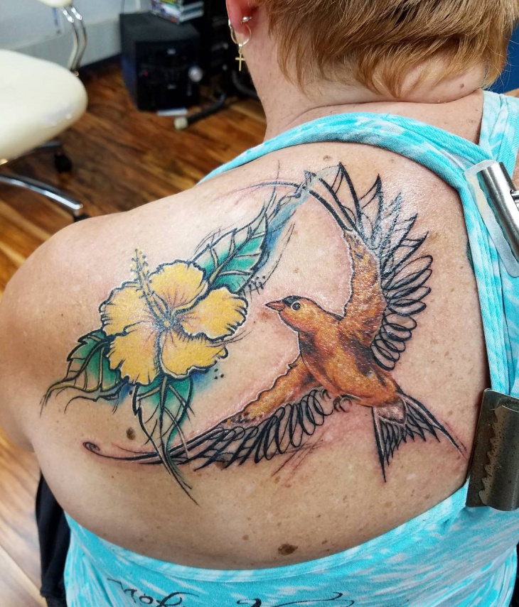 bird tattoos on back of shoulder
