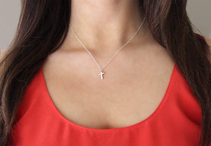 sterling silver cross necklace