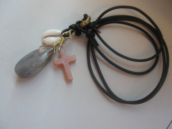 mens leather cross necklace design
