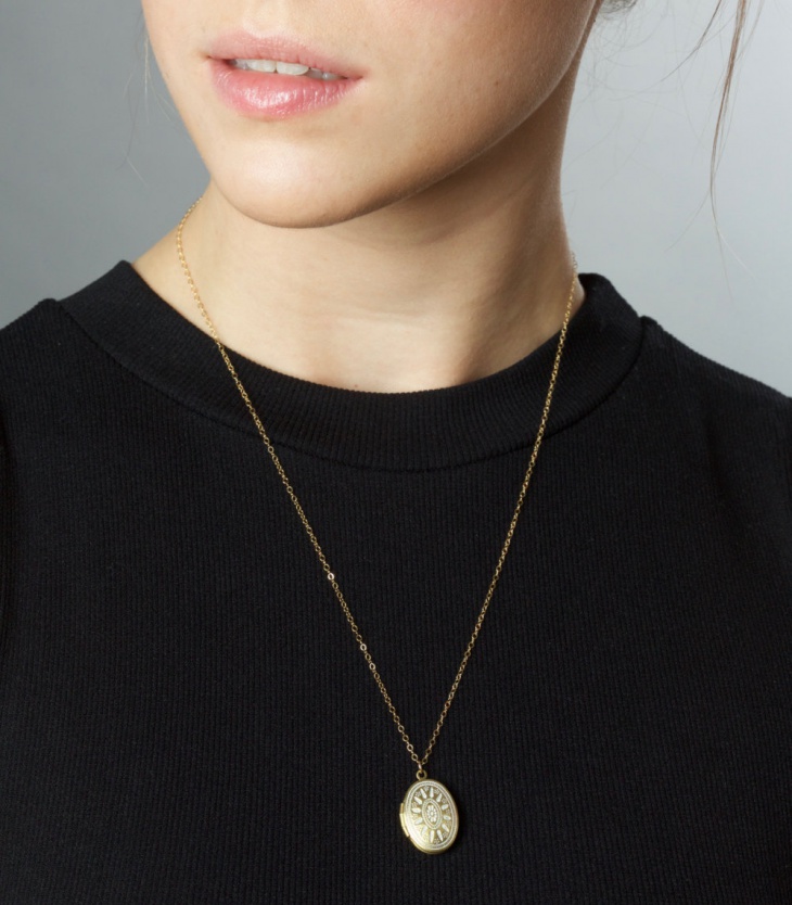 white gold locket necklace design