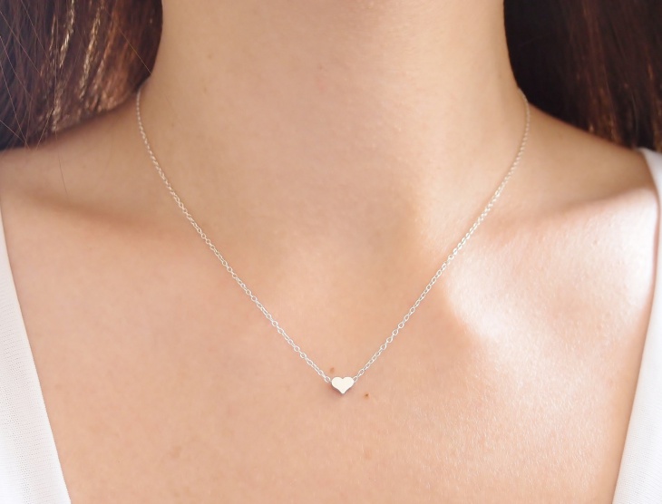 heart locket necklace 
