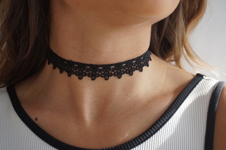 black lace choker necklace
