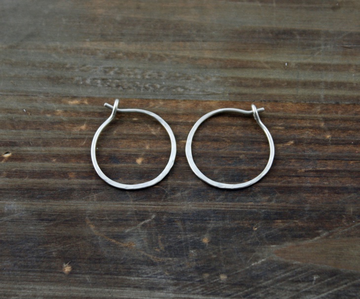 small white gold hoop earrings 