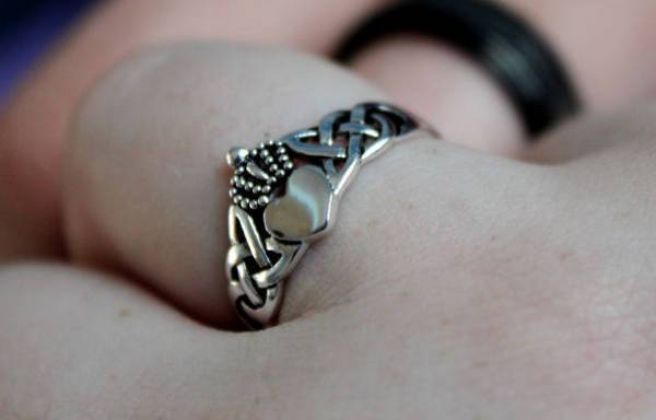 celtic knot promise ring