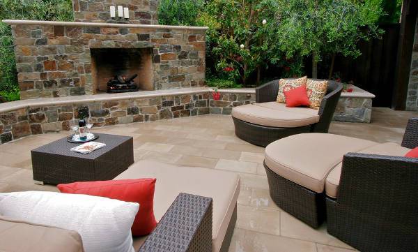 outdoor patio wicker chairs