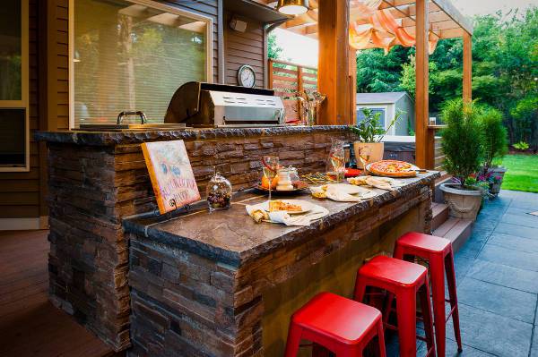 contemporary outdoor kitchen bar