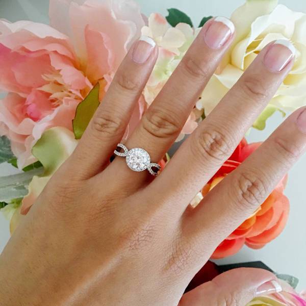 vintage round diamond engagement ring