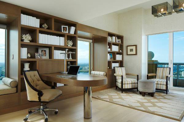 executive desk chairs