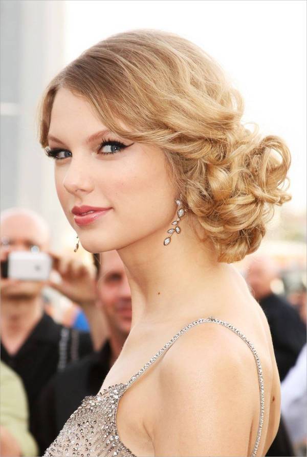 taylor swift curly updos for long hair