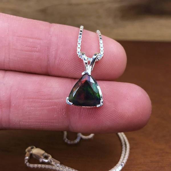 black opal necklace design