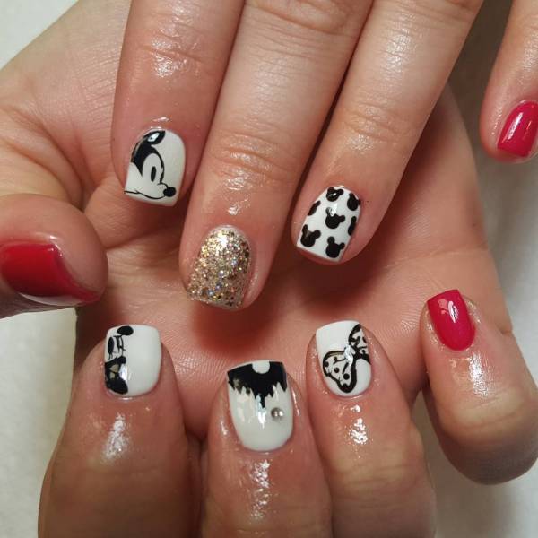 minnie mouse square nail art