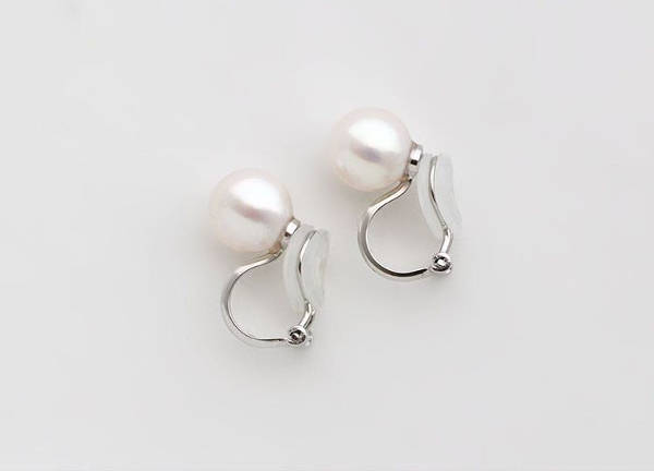 pearl stud clip on earrings